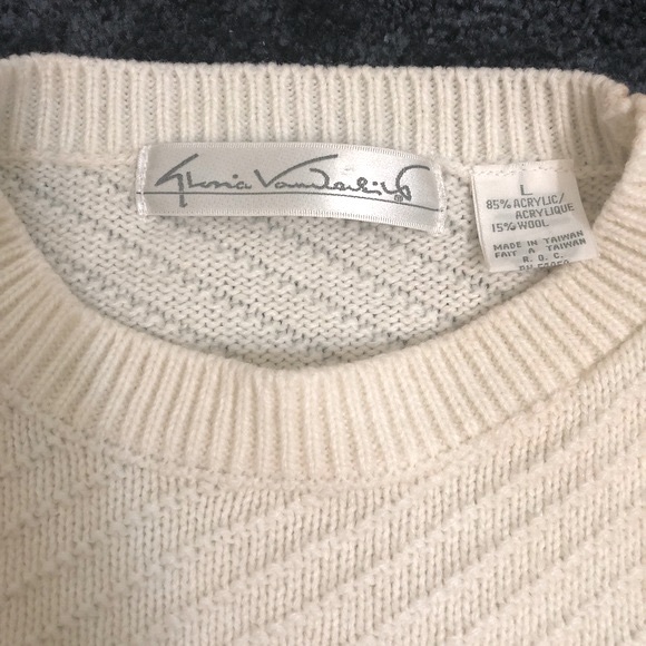 Vintage Gloria Vanderbilt Ivory Wool Knit Sweater - Picture 7 of 7